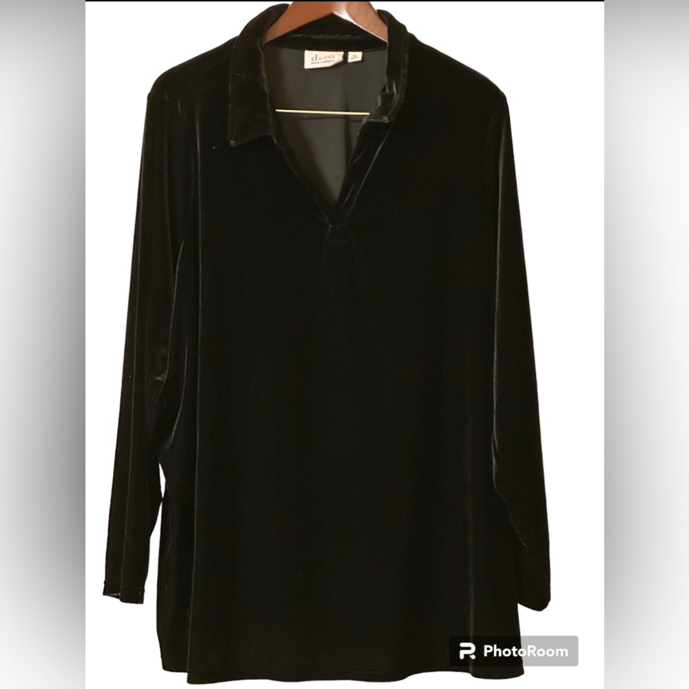 Velvet Tunic Long Sleeve Dressy Top Size 3X - Black-Denim & Co